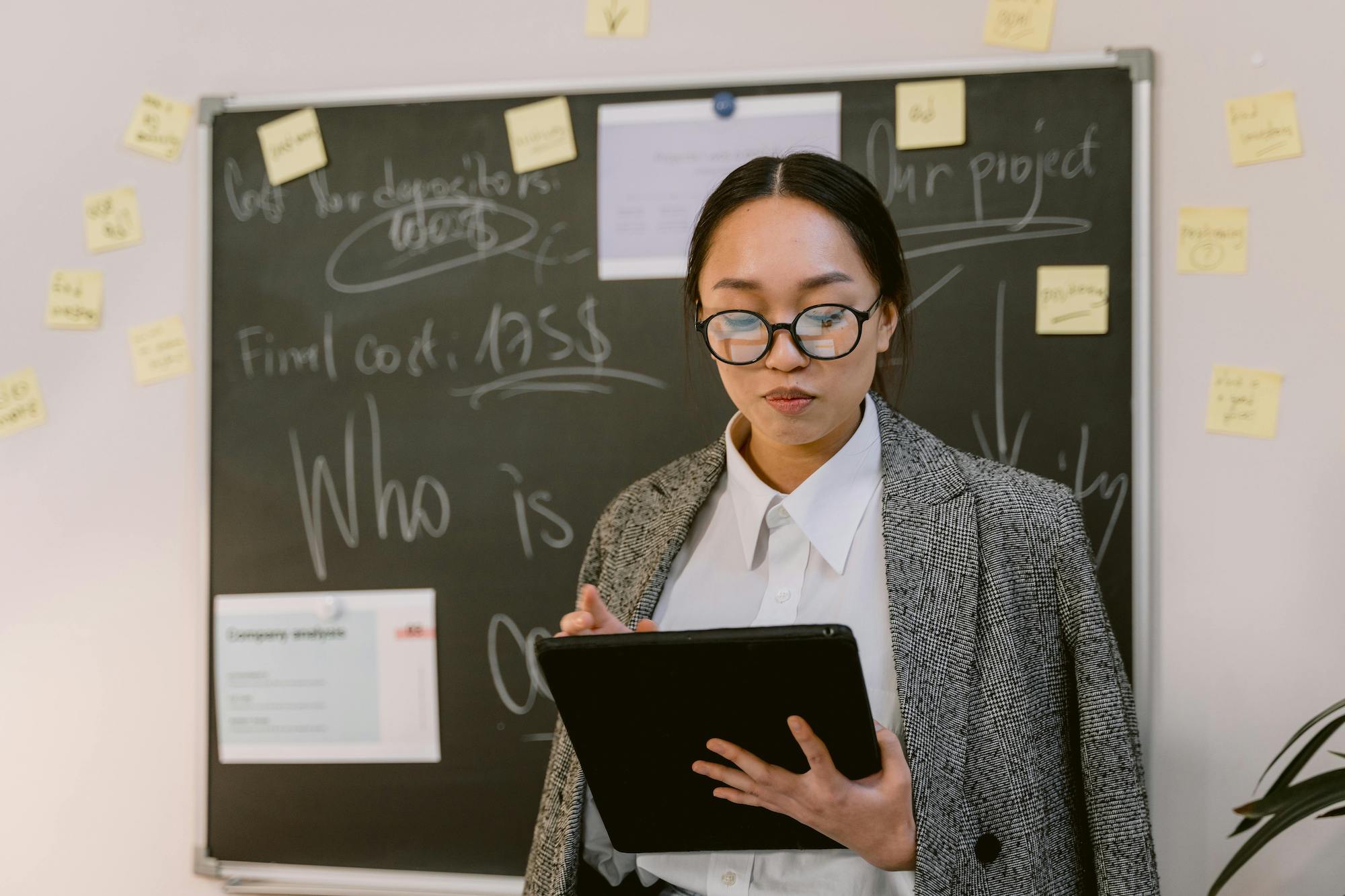 16 Empowering and Powerful Words to Add Into Your Everyday Conversation